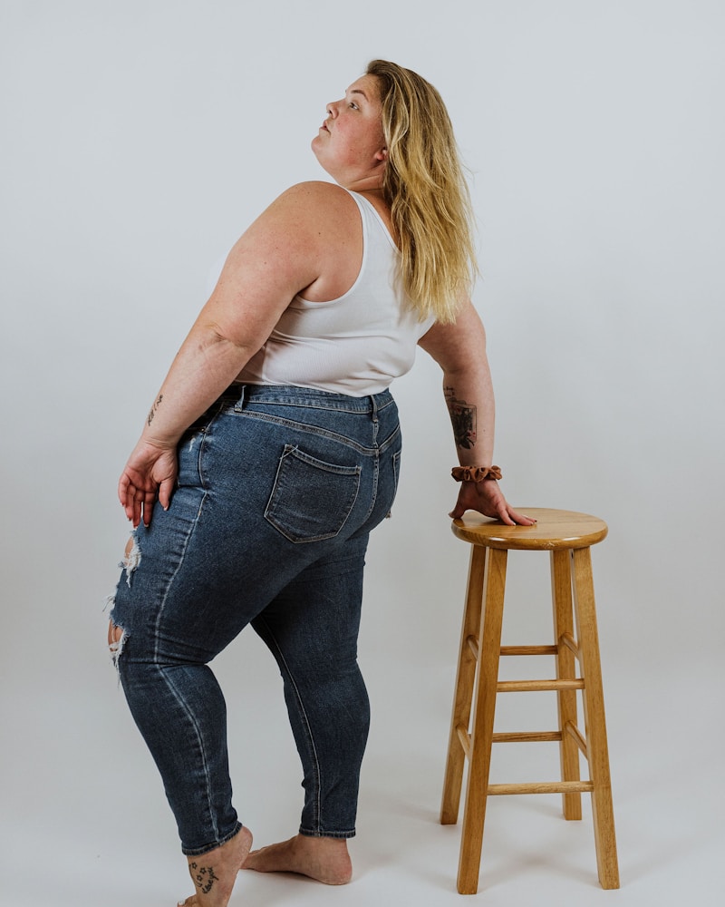 Slim Fit High-Waist Jeans - Women - Sri Lanka